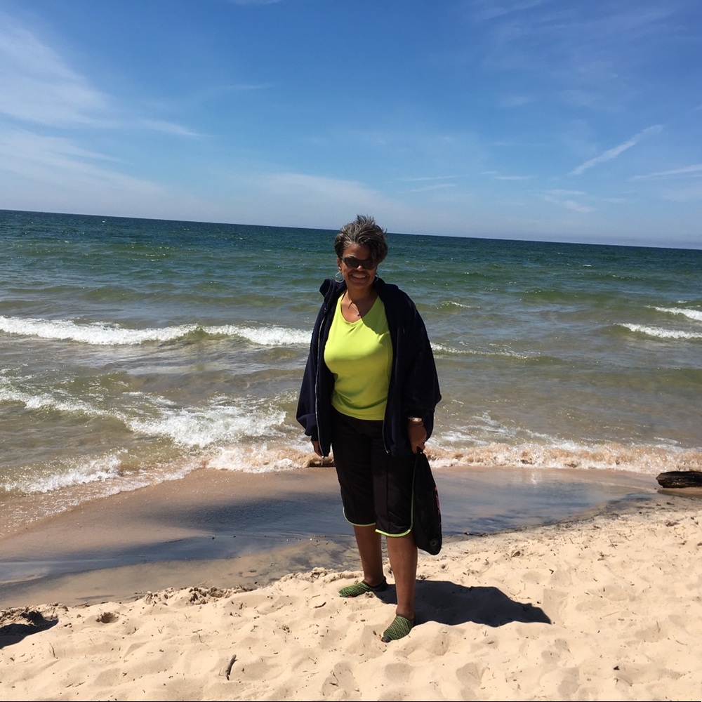 Meet your Posher, Dana